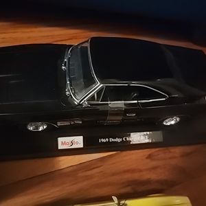 VINTAGE DIECAST CARS LOT OF 4